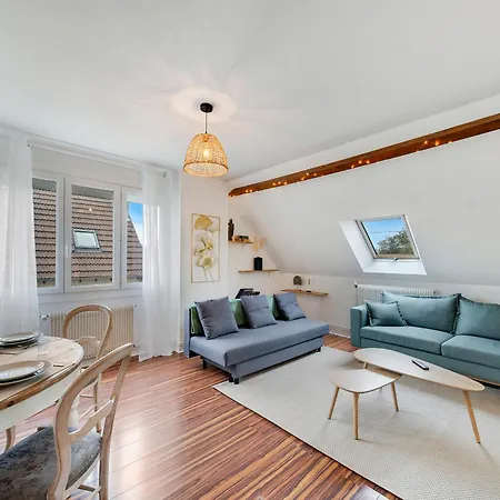 Le Beau Marchais - Proche Centre & Spacieux Apartment